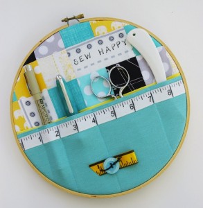 Embroidery-Hoop-Wall-Storage